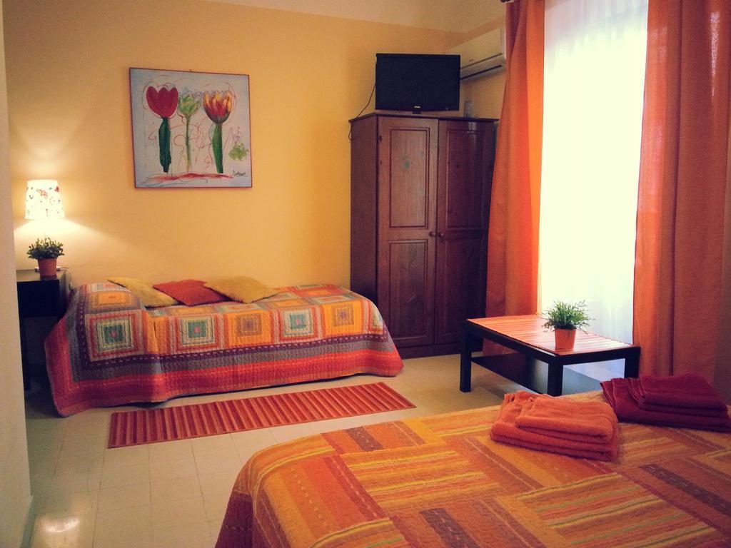 קטאניה B&B Sunflower חדר תמונה